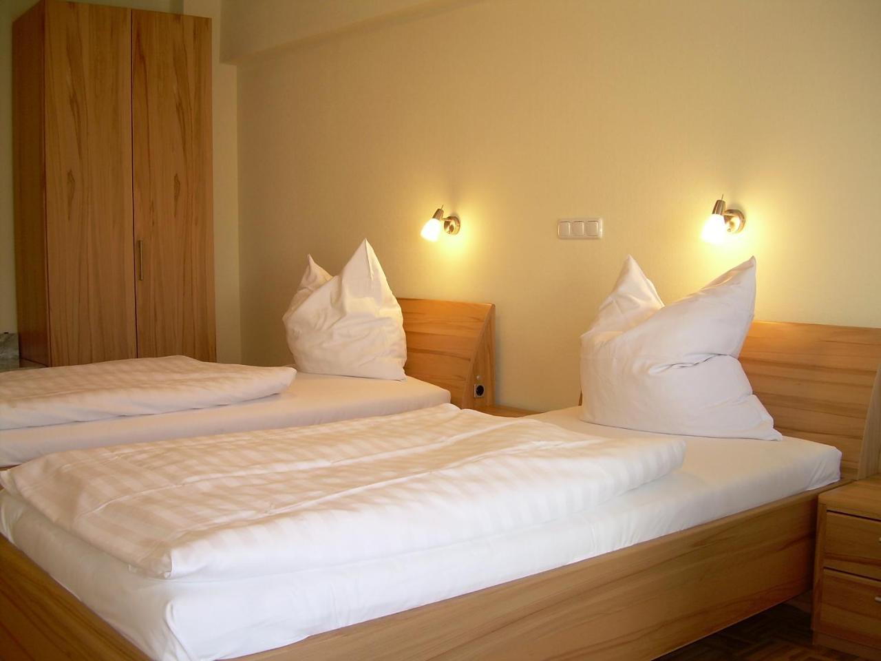 Hotel-Restaurant Saelzerhof Salzkotten Екстер'єр фото