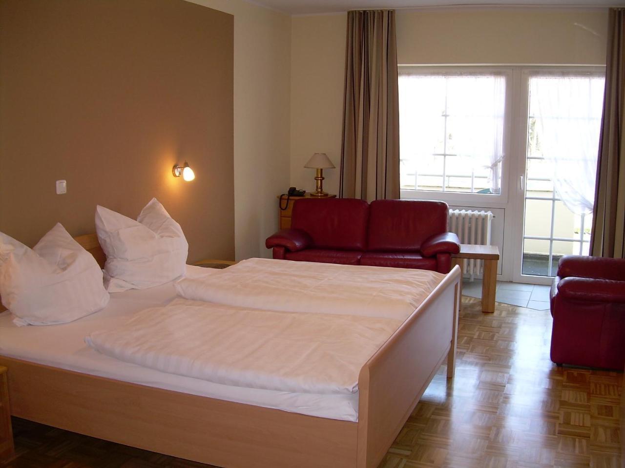 Hotel-Restaurant Saelzerhof Salzkotten Екстер'єр фото
